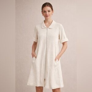 Saks Fifth Avenue Cream Textured Floral Zip Front Dress w/ Pockets